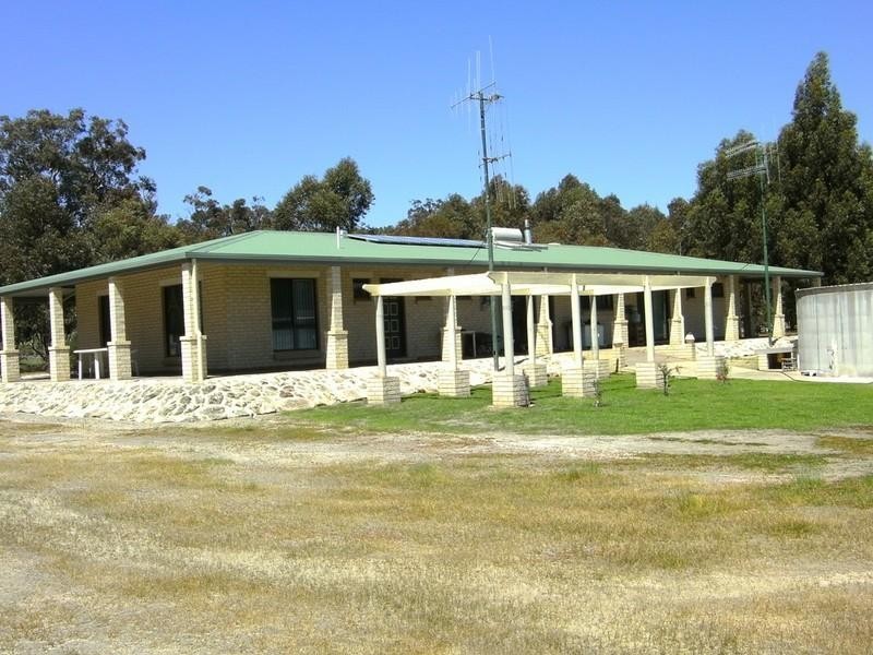 73 Brooking Street, Tenterden WA 6322