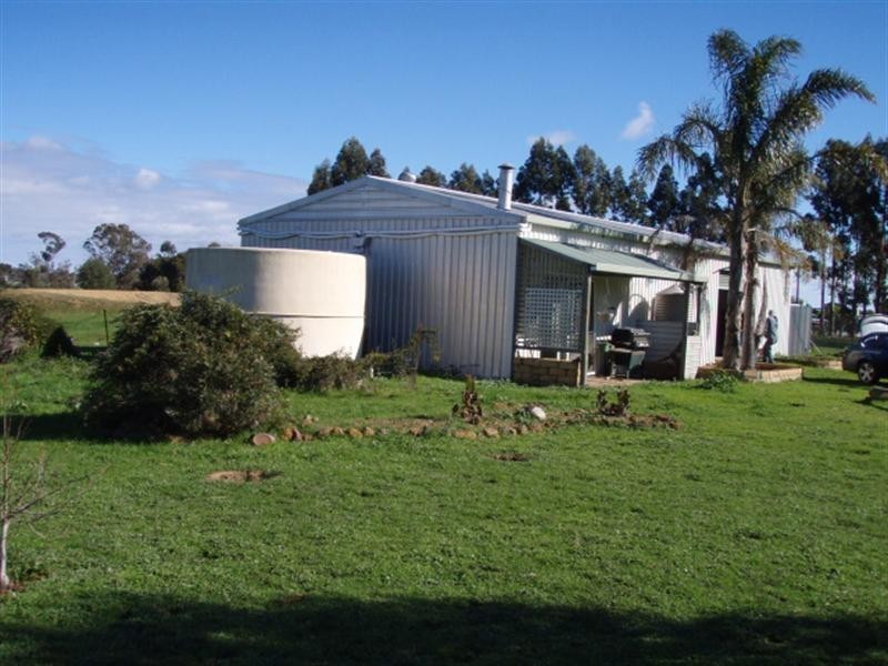 47 Moore Street, Tenterden WA 6322