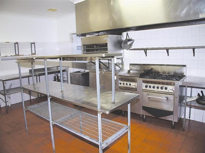 34 Albany Highway, Mount Barker WA 6324