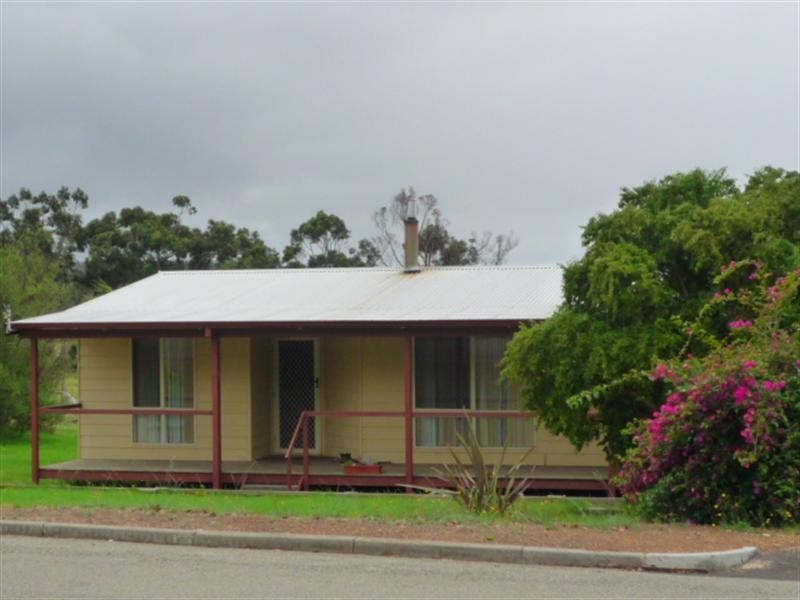 9 Muir Street, Mount Barker WA 6324