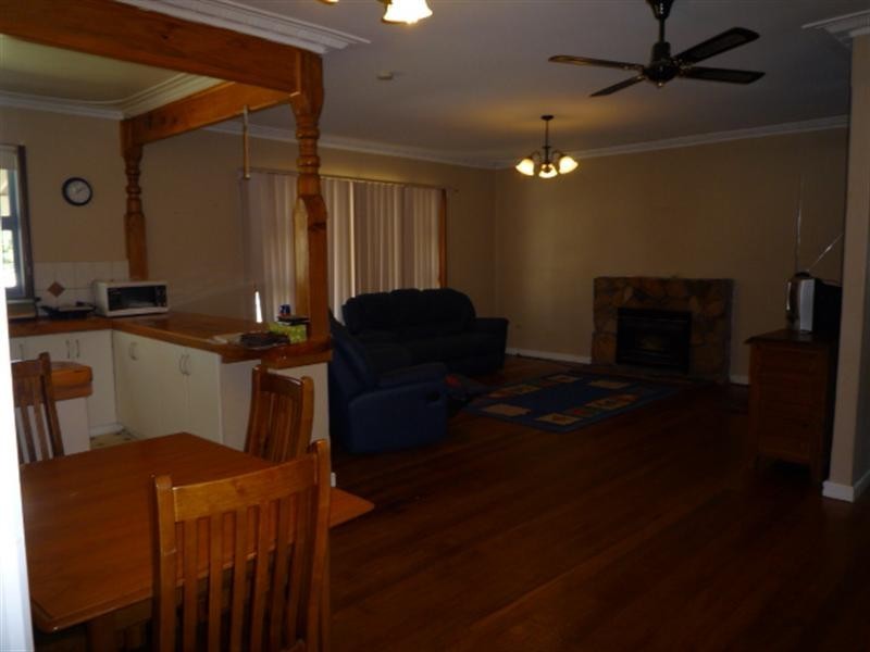 35 Deane Street, Mount Barker WA 6324