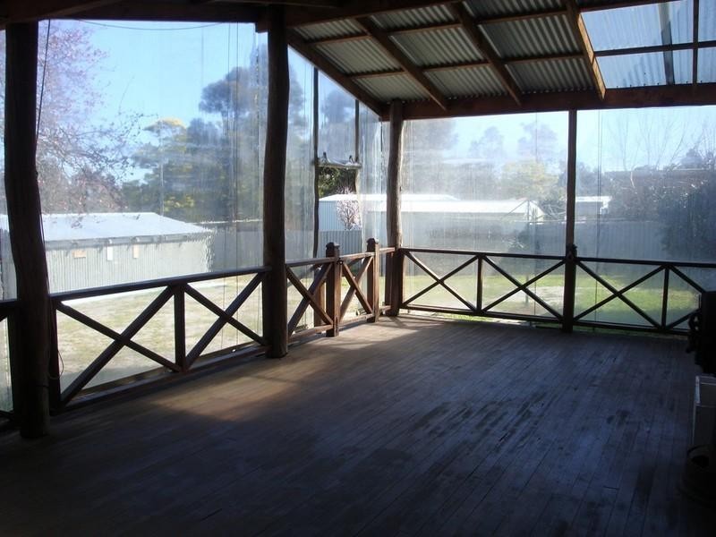 35 Deane Street, Mount Barker WA 6324