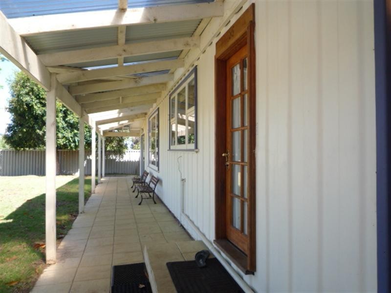 35 Deane Street, Mount Barker WA 6324