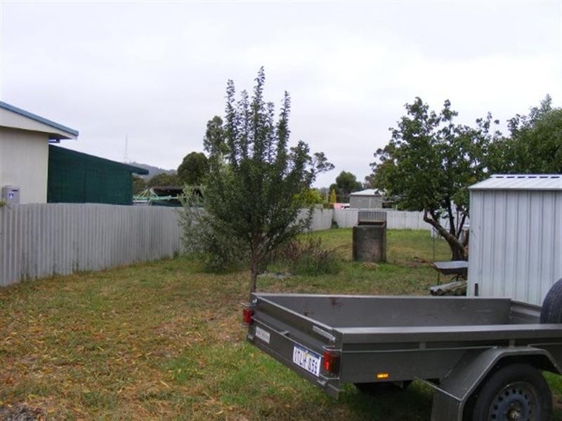 8 Haese Street, Mount Barker WA 6324