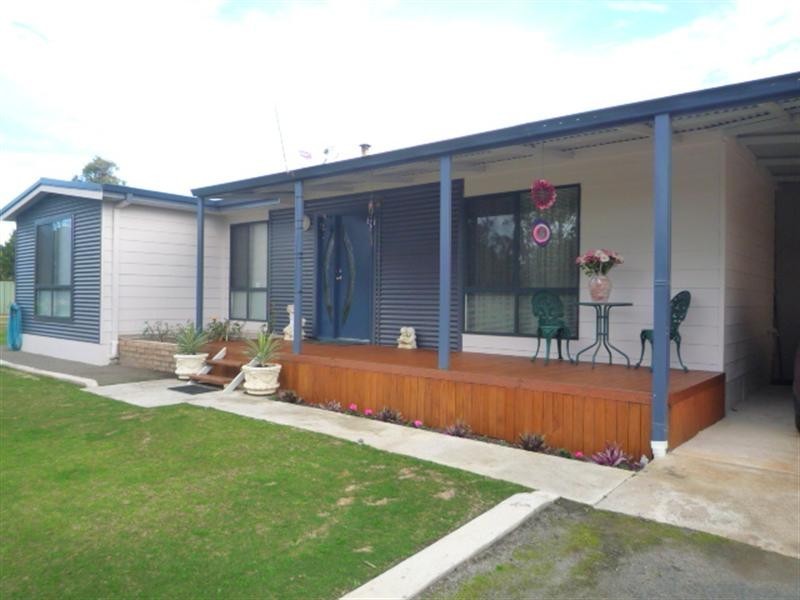 123 Third Avenue, Kendenup WA 6323