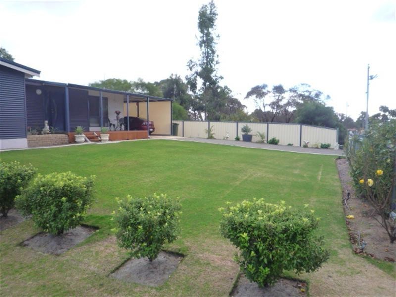 123 Third Avenue, Kendenup WA 6323