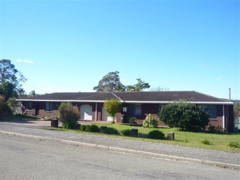 14 A & B Mount Barker Road, Mount Barker WA 6324