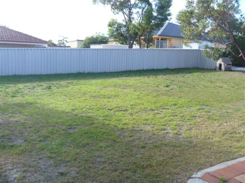 4 Deane Street, Mount Barker WA 6324