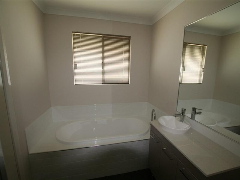 5 Donnelly Peak View, Mount Barker WA 6324