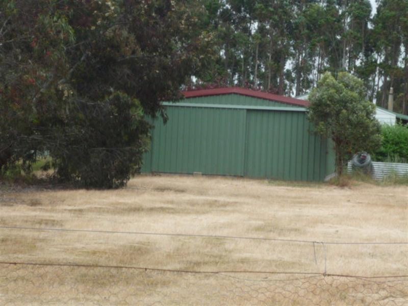 Lot 196 First Avenue, Kendenup WA 6323