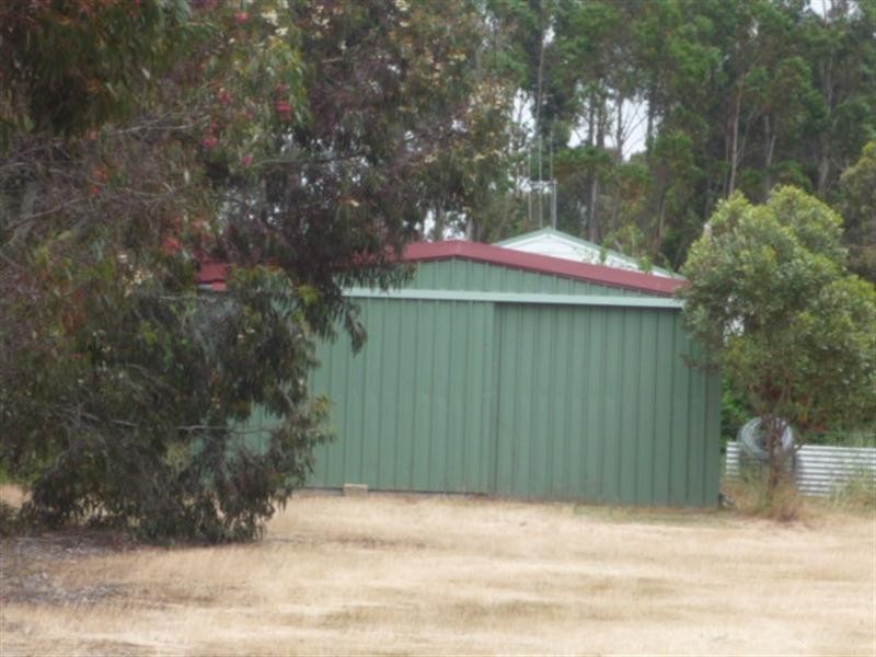 Lot 196 First Avenue, Kendenup WA 6323