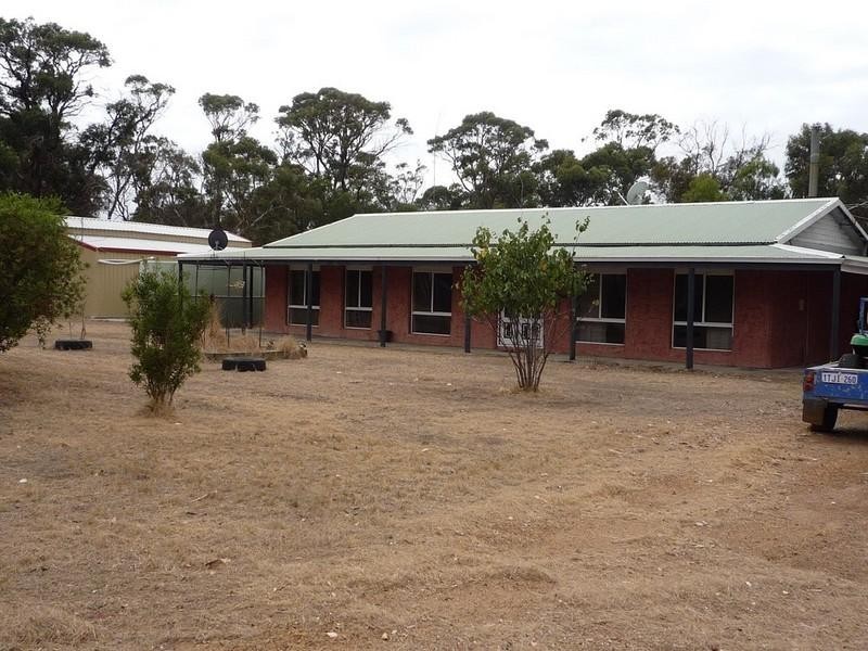 35 Ross Road, Kendenup WA 6323