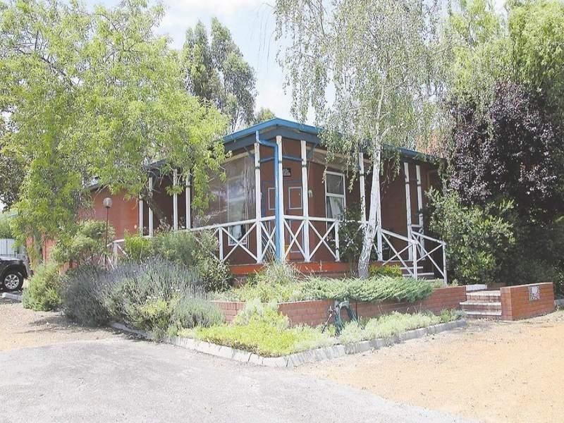 34 Albany Highway, Mount Barker WA 6324