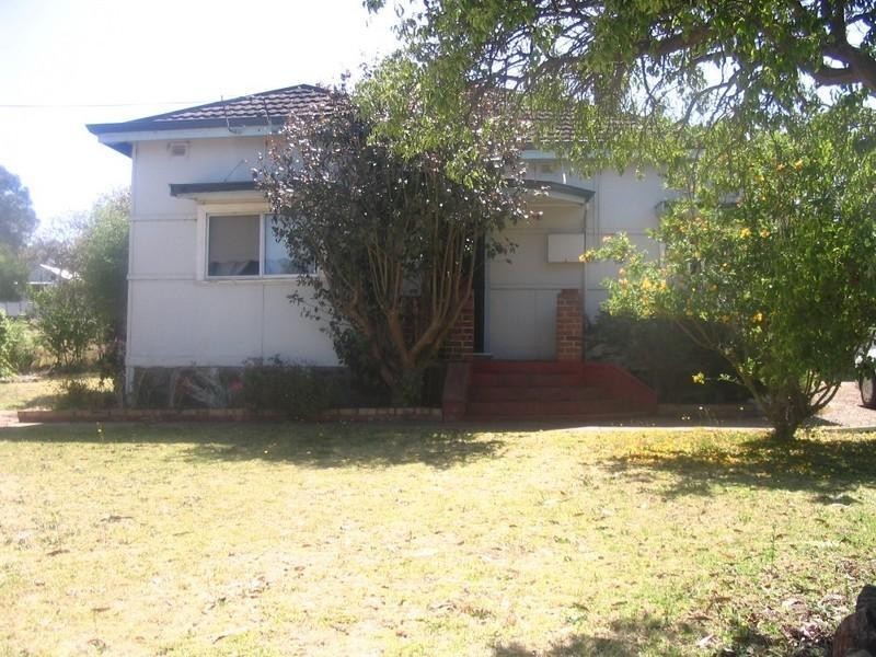 60 Albany Highway, Mount Barker WA 6324