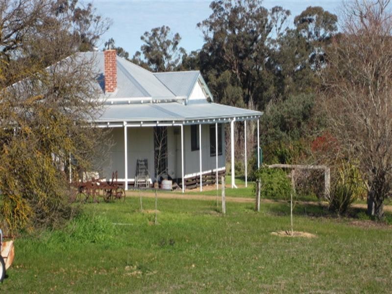 30803 Albany Highway, Mount Barker WA 6324