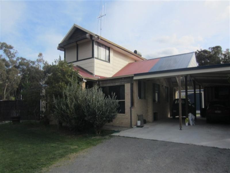 27 Hassell Avenue, Kendenup WA 6323