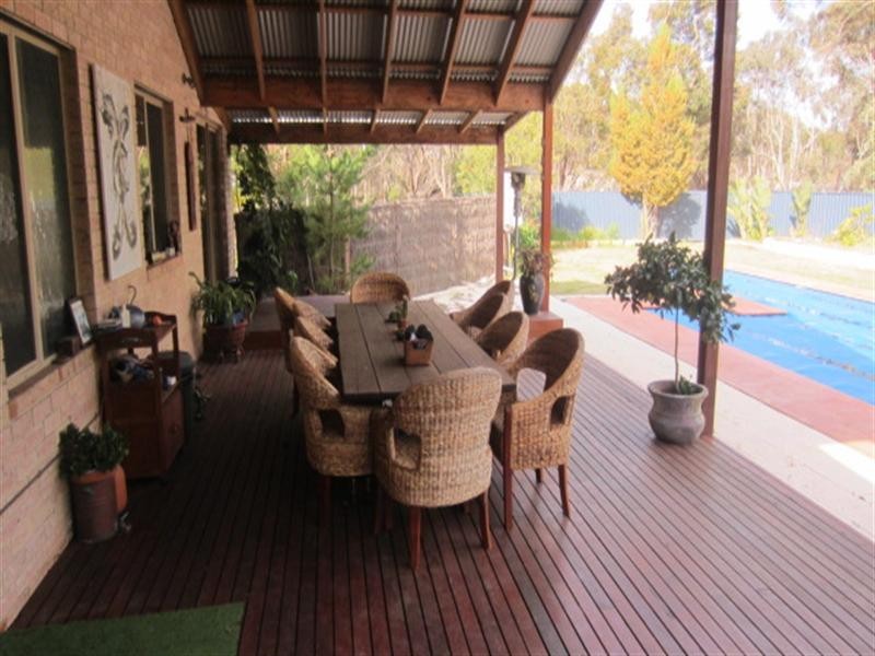 27 Hassell Avenue, Kendenup WA 6323