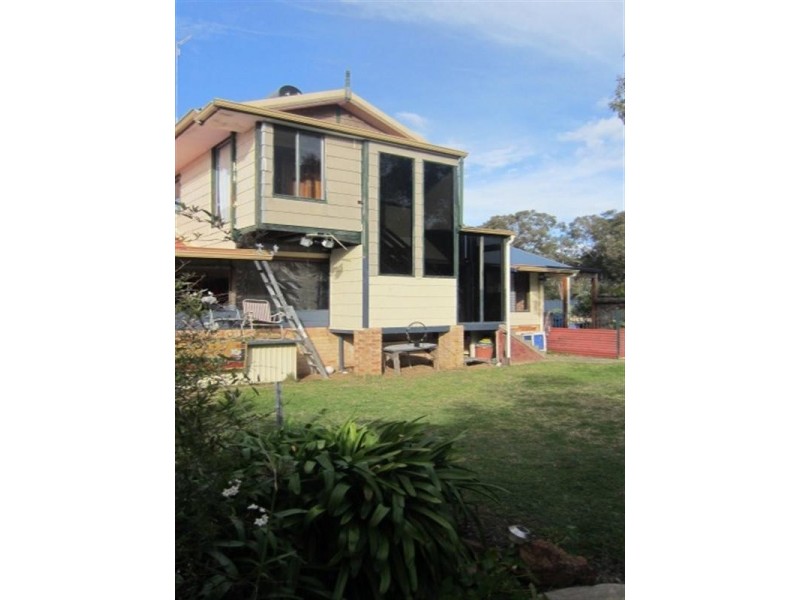 27 Hassell Avenue, Kendenup WA 6323