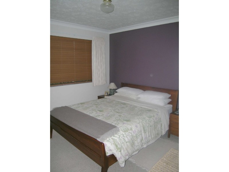 4 Woodland Street, Ashgrove QLD 4060