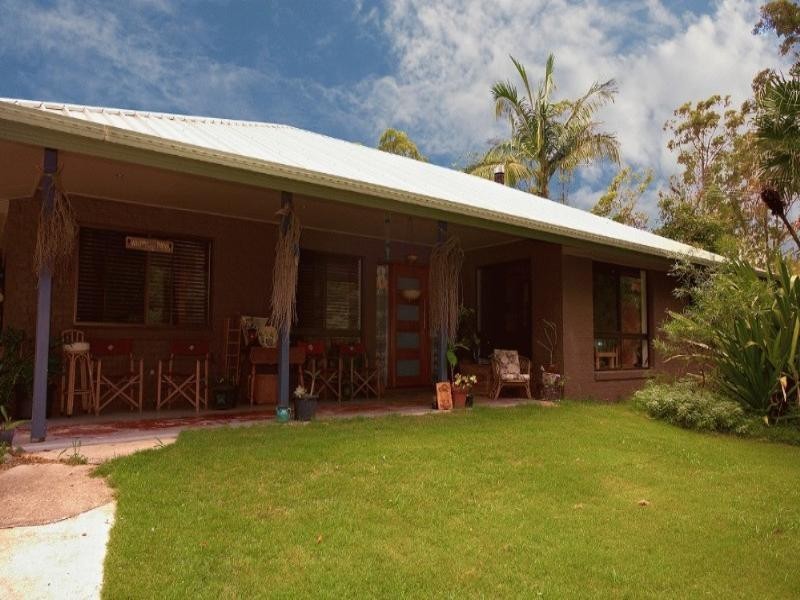 6 Benson Road, Mount Nebo QLD 4520