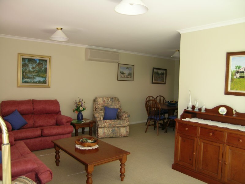 35 Montrose Place, The Gap QLD 4061