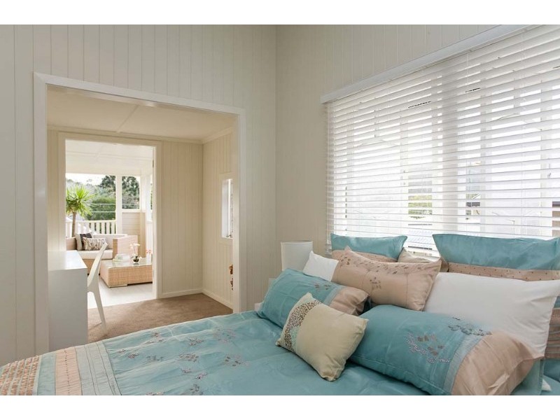 23 Banksia Avenue, Ashgrove QLD 4060