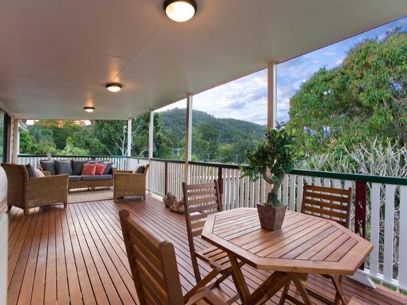 15 Buckingham Street, Ashgrove QLD 4060