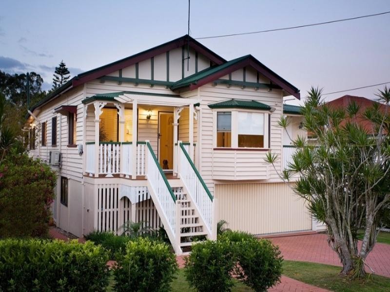 15 Buckingham Street, Ashgrove QLD 4060