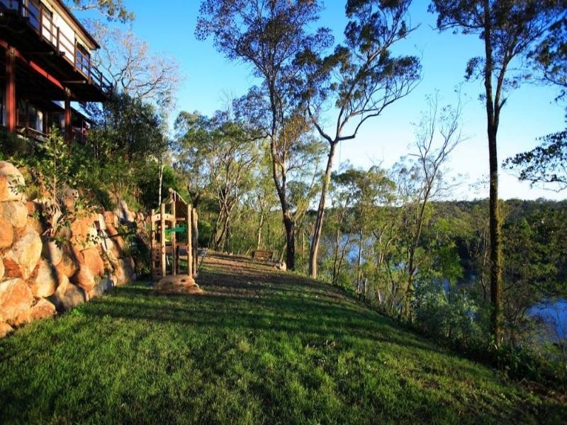 227 Dewar Terrace, Corinda QLD 4075