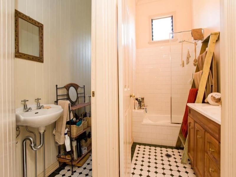 17 Glassey Street, Red Hill QLD 4059