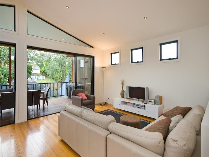 19 Morgan Terrace, Bardon QLD 4065