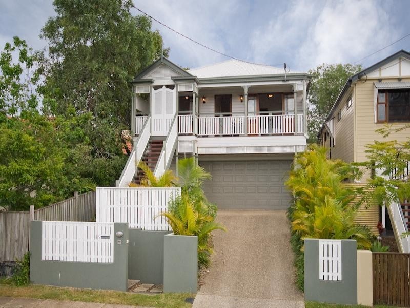 19 Morgan Terrace, Bardon QLD 4065