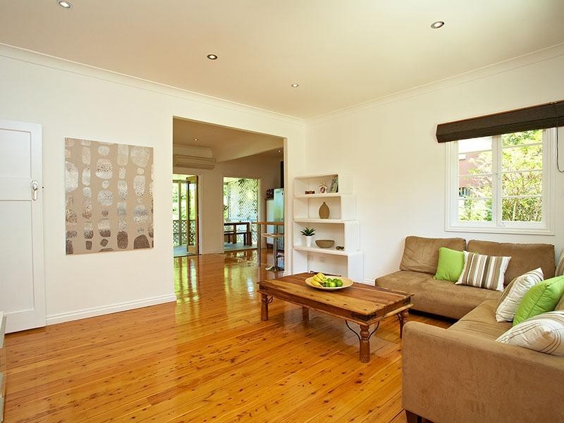 15 Atthow Avenue, Ashgrove QLD 4060