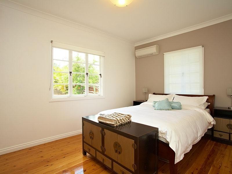 15 Atthow Avenue, Ashgrove QLD 4060
