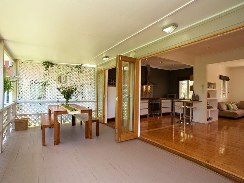 15 Atthow Avenue, Ashgrove QLD 4060