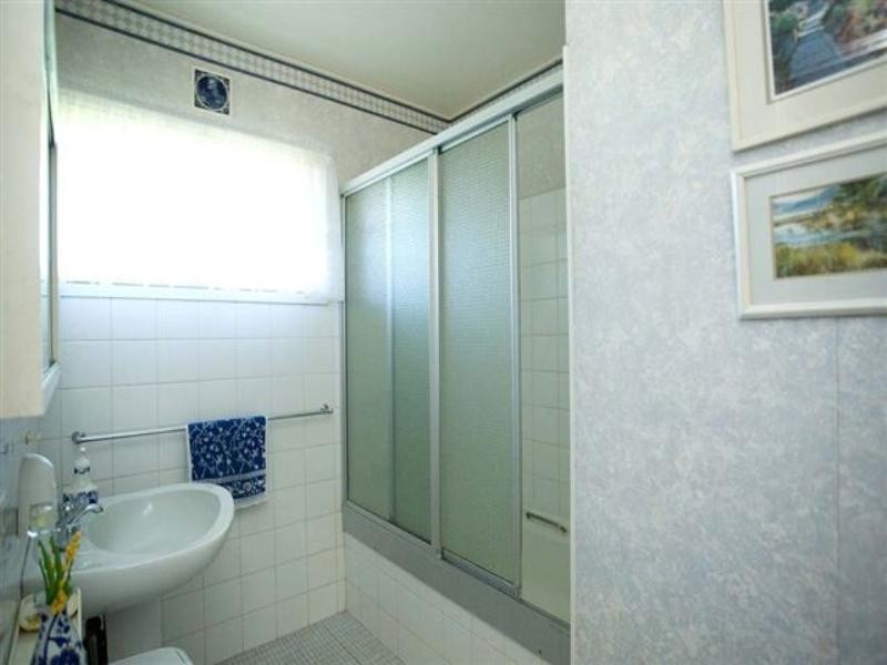 80 Kenmore Road, Kenmore QLD 4069