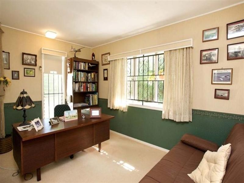 80 Kenmore Road, Kenmore QLD 4069