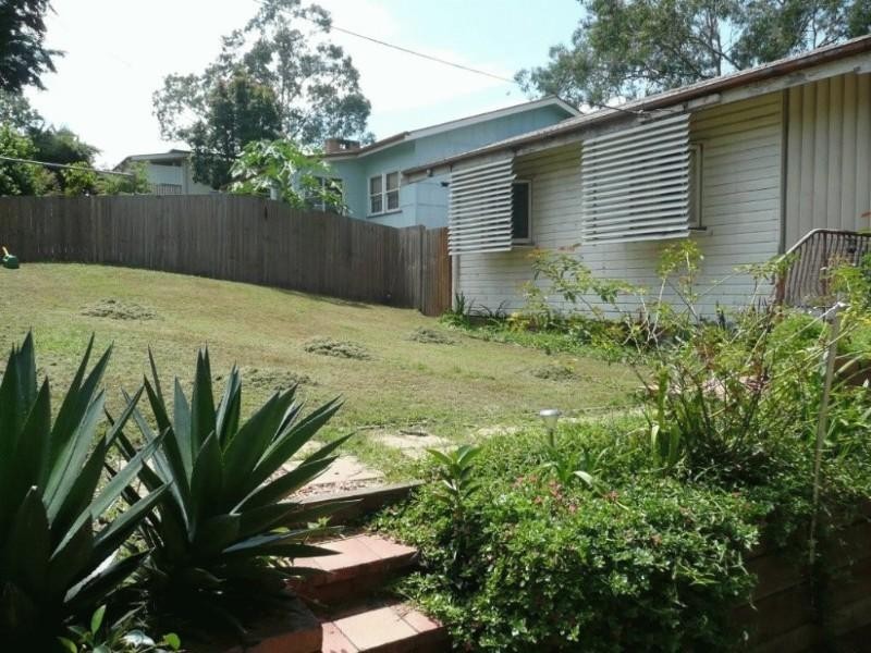 19 Coverdale Street, Indooroopilly QLD 4068