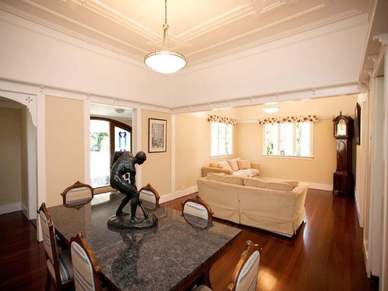 32 Glenlyon Drive, Ashgrove QLD 4060