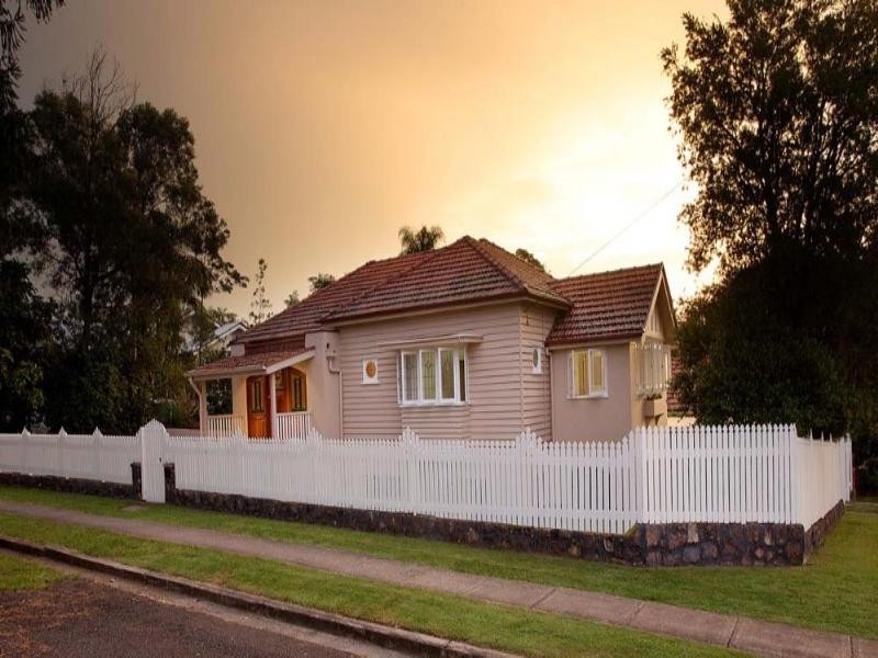 32 Glenlyon Drive, Ashgrove QLD 4060