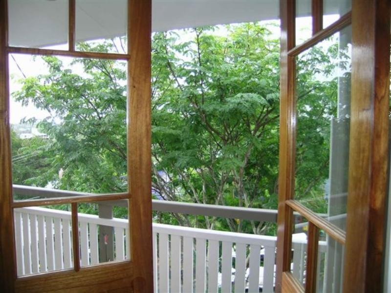 16 Daventry Street, West End QLD 4101