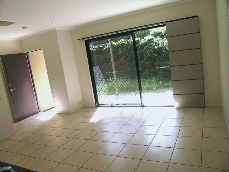 8/10 Christensen Street, Yeronga QLD 4104
