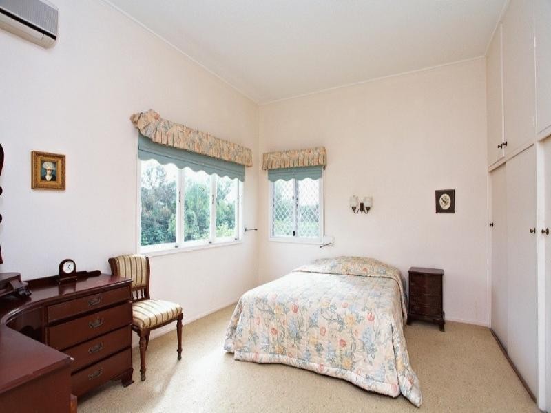 54 Acacia Drive, Ashgrove QLD 4060