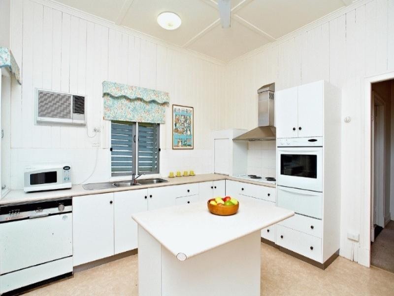 54 Acacia Drive, Ashgrove QLD 4060