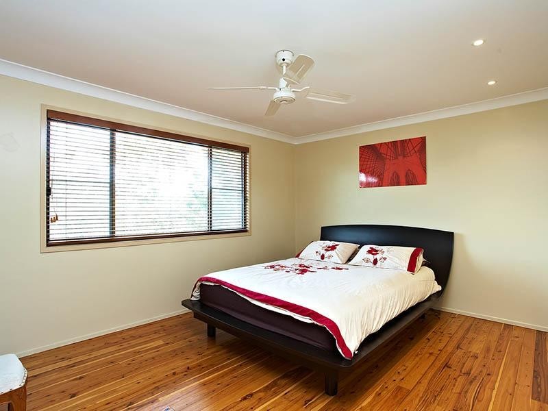 10 Grimsby Street, The Gap QLD 4061