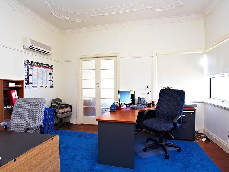 20 Ashgrove Avenue, Ashgrove QLD 4060