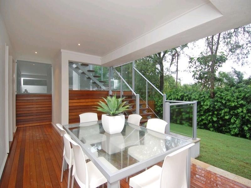 18 Acton Street, Ashgrove QLD 4060