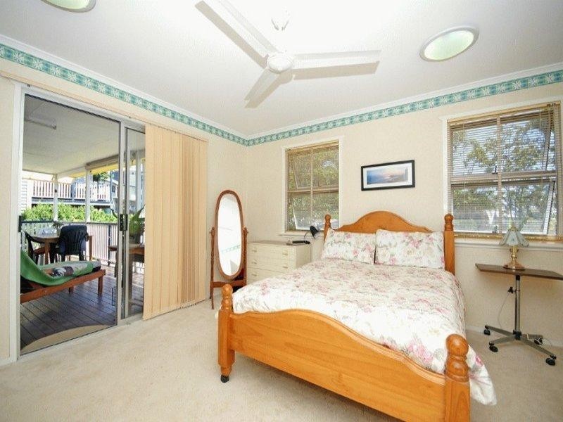 82 Davies Road, Ashgrove QLD 4060