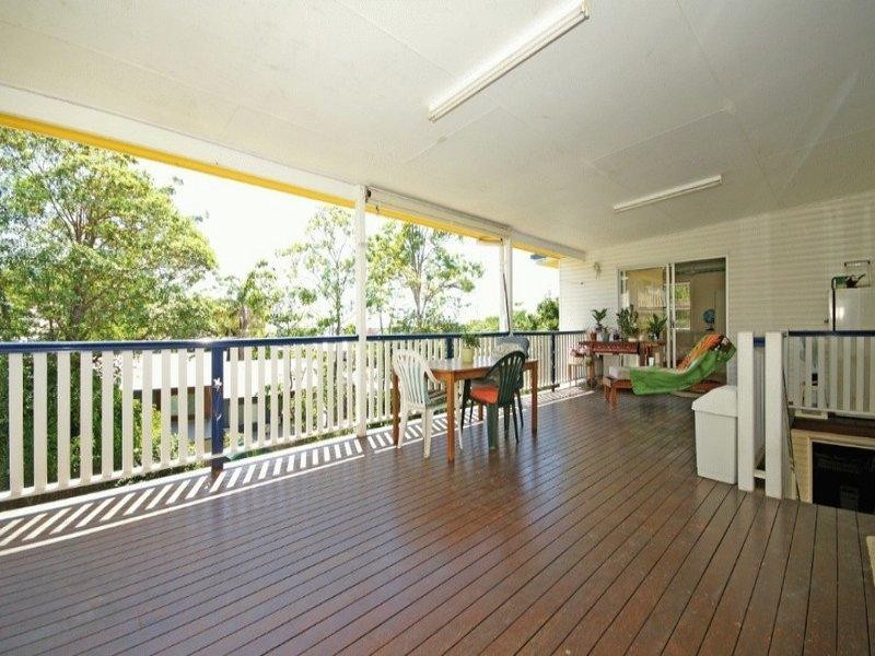 82 Davies Road, Ashgrove QLD 4060