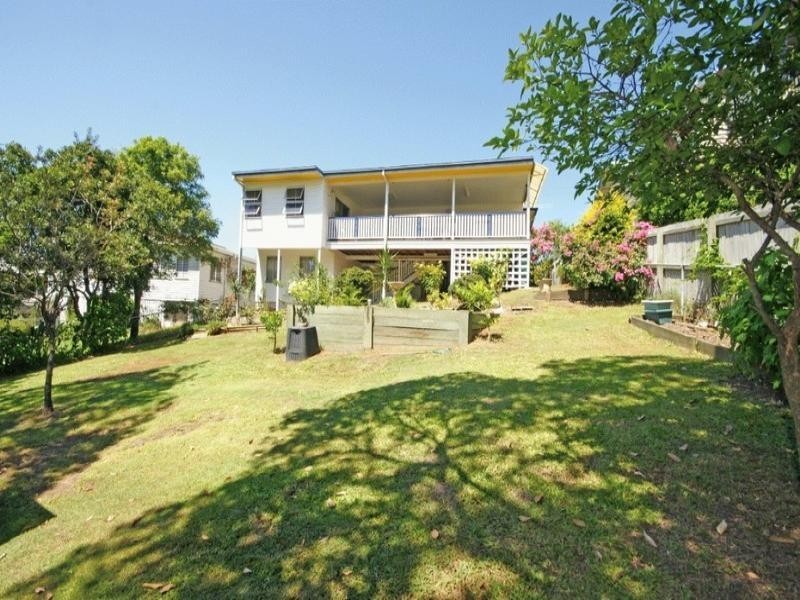 82 Davies Road, Ashgrove QLD 4060